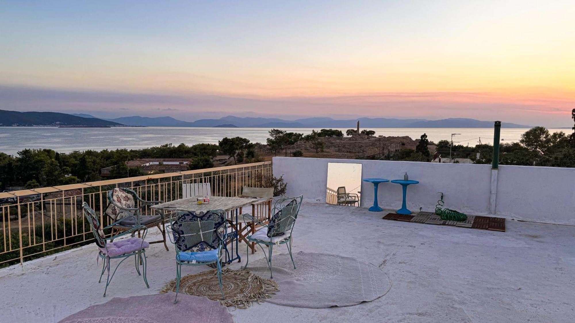 Appartement Vue Sur Mer Soul Family, Egine Aegina Esterno foto